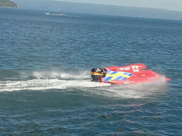 10_tim_f1h2o_mulai_adu_cepat_di_danau_toba