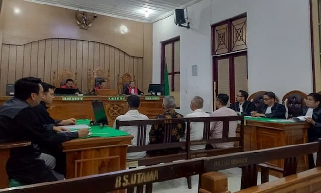 empat_terdakwa_korupsi_gedung_balei_merah_putih_di_siantar_jalani_sidang_perdana