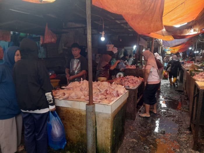 harga_daging_di_pasar_dwikora_masih_mahal_begini_respons_warga_siantar