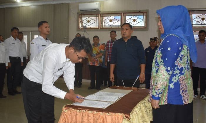 lantik_86_pppk_jabatan_fungsional_sekda_sibolga_dorong_pelayanan_prima