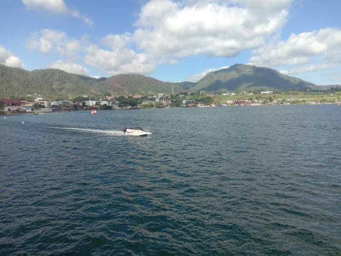 rider_dan_official_f1h20_tinggal_lebih_lama_di_danau_toba_pengaruhi_ekonomi_dan_pariwisata