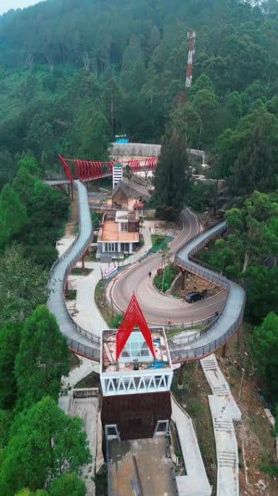 samosir_jadi_magnet_wisatawan_meski_kunjungan_fluktuatif