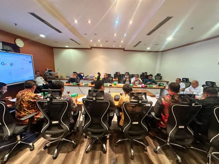 dprd_sumut_pertanyakan_dasar_gakkum_tetapkan_sopir_angkutan_kayu_jadi_tersangka