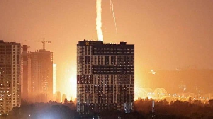 drone_rusia_hantam_pusat_perbelanjaan_di_ukraina_16_orang_tewas