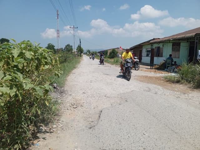 jalan_patane_iv_porsea_rusak_parah_perbaikan_ditampung_dalam_papbd_toba_2026