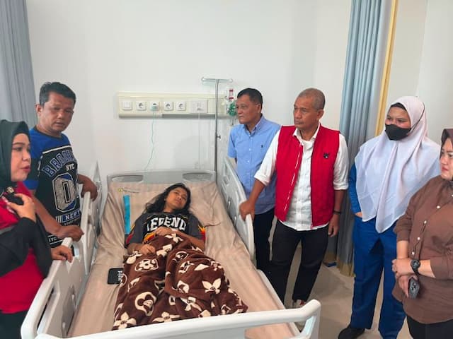 korban_diduga_keracunan_mbg_kembali_dirawat_ayah_curhat_ke_waka_dprd_sumut