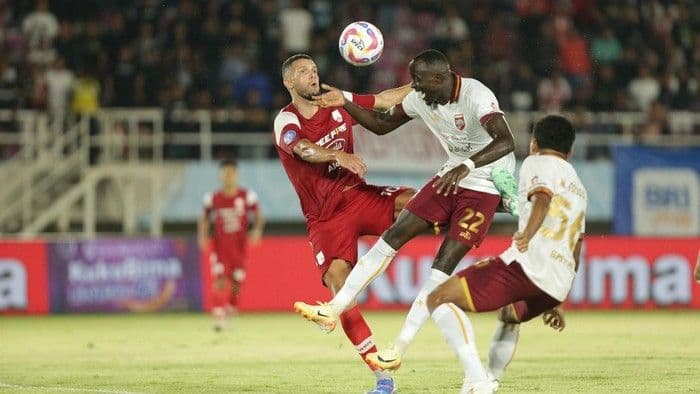 borneo_samarinda_vs_persis_solo_prediksi_skor_head_to_head_super_league_2025