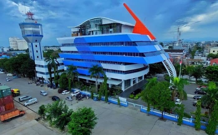 direksi_pelindo_dirombak_figur_baru_strategi_dan_tantangan_manajemen_baru