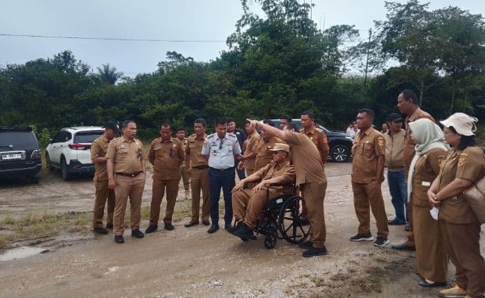 bupati_dairi_targetkan_truk_mulai_melintas_di_ring_road_sidikalang_1_oktober_2026_