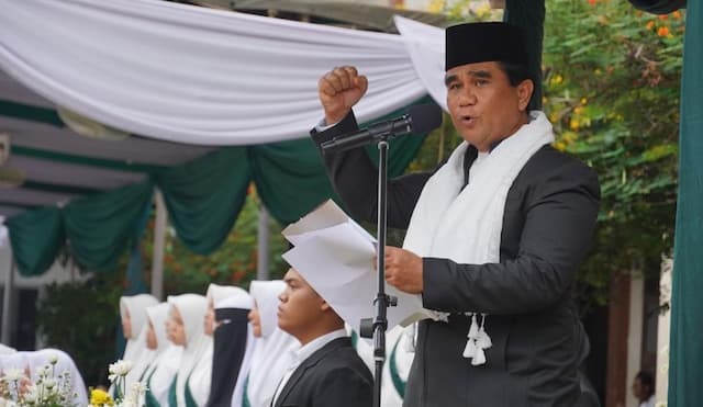 rico_waas_dorong_santri_kuasai_teknologi_dan_berinovasi_menuju_indonesia_emas_2045_