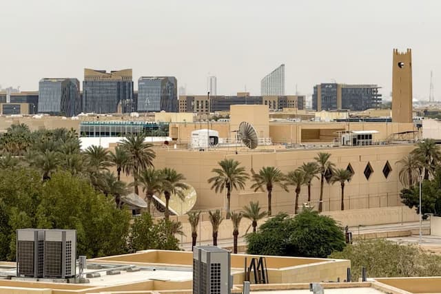serangan_houthi_meluas_as_tarik_staf_dari_kedubes_di_saudi