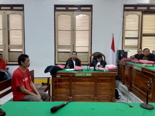 sutoyo_penipu_berkedok_ritual_penggandaan_emas_divonis_25_tahun_penjara