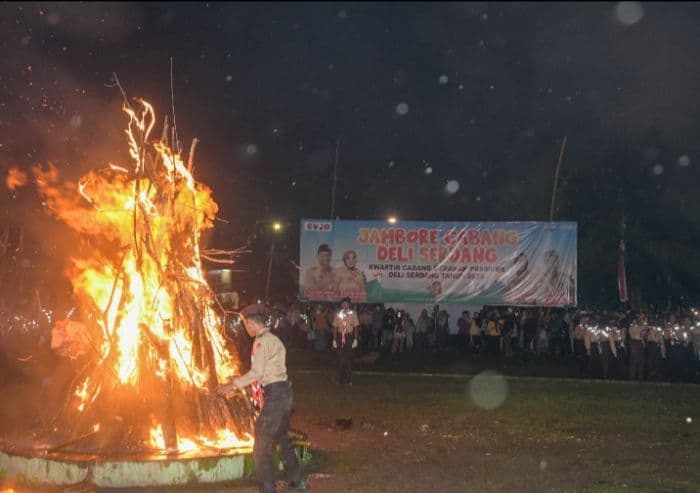 jambore_pramuka_deli_serdang_2025_ditutup_sekda_ajak_generasi_muda_peduli_lingkungan