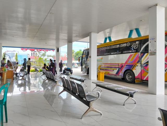 arus_mudik_bus_di_terminal_lubuk_pakam_deli_serdang_masih_sepi_jelang_natal_dan_tahun_baru