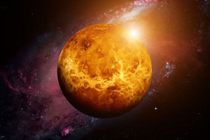 mengapa_venus_sangat_terang_di_langit_ini_penjelasan_ilmiahnya