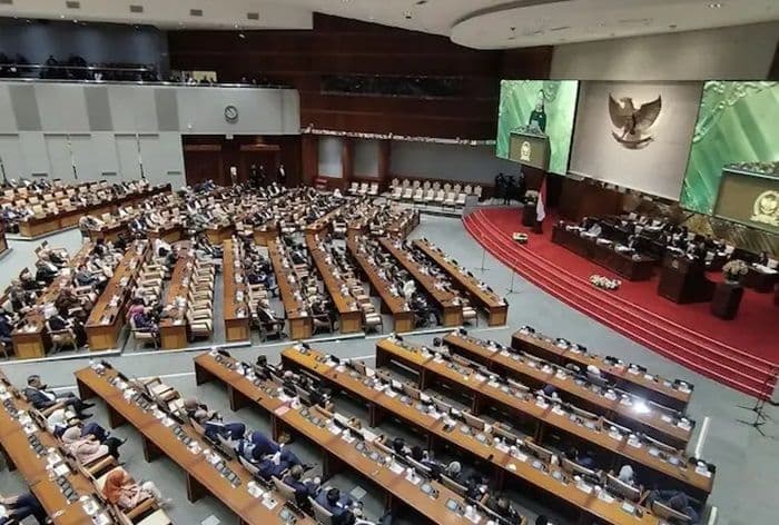 revisi_uu_pertambangan_mineral_dan_batu_bara_jadi_ruu_inisiatif_dpr_ri