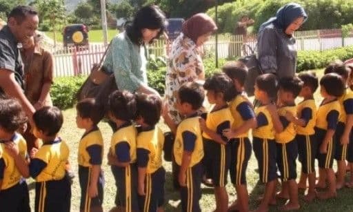 pemangkasan_dana_desa_berimbas_pengurangan_gaji_guru_paud_di_toba_