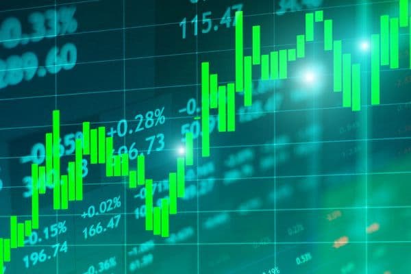 ihsg_menguat_076_persen_di_tengah_perhatian_investor_pada_kebijakan_tarif_as