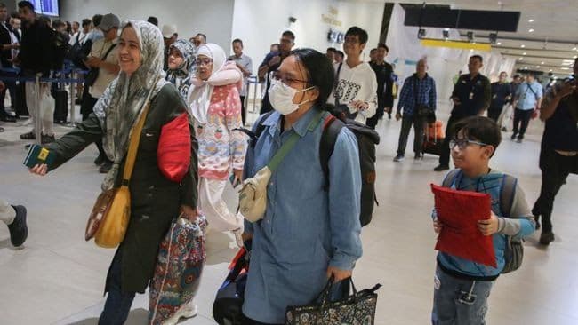kemlu_ri_siaga_kbri_teheran_pantau_wni_dan_siapkan_evakuasi_di_tengah_ketegangan_asiran