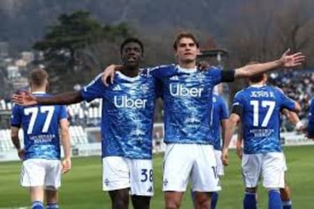 como_1907_vs_pisa_50_penghormatan_untuk_bambang_hartono_berujung_kemenangan_telak
