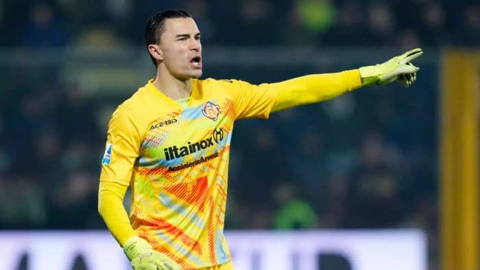 emil_audero_gemilang_bawa_cremonese_kalahkan_parma_20_di_serie_a