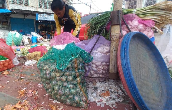 harga_kebutuhan_pokok_di_medan_stabil_selama_idulfitri_2026_cabai_dan_daging_tidak_naik_drastis