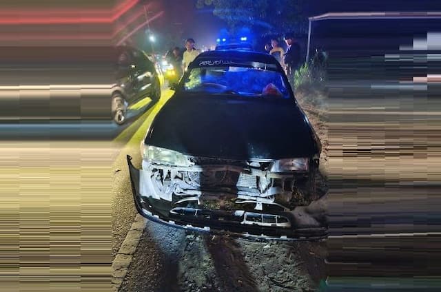 mobil_sedan_ngamuk_di_jalinsum_tebing_tinggi_tabrak_3_motor_beruntun_1_tewas_6_lukaluka