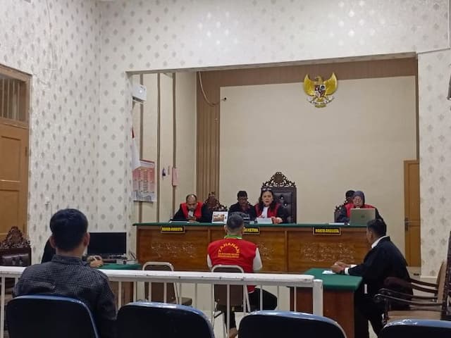 _joe_frisco_tak_terima_didakwa_membunuh_mutia_pratiwi_secara_berencana