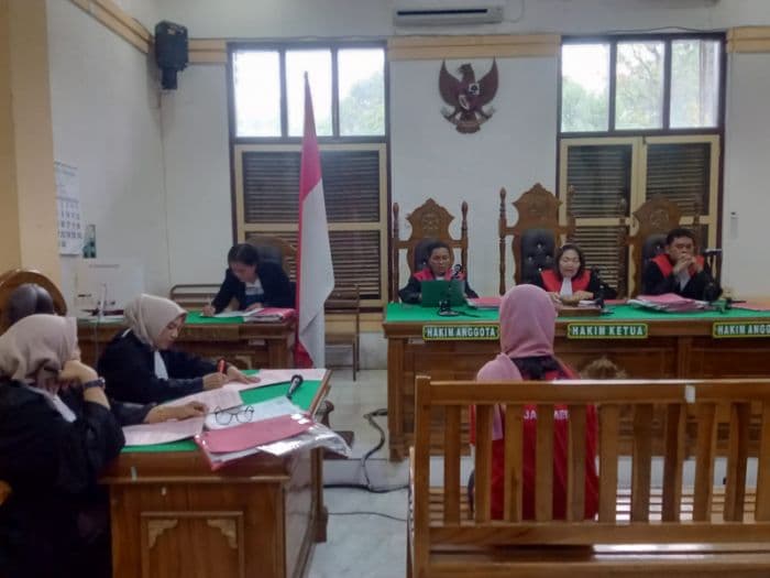promosikan_judi_online_mahasiswi_asal_tanjung_pura_divonis_25_tahun_penjara