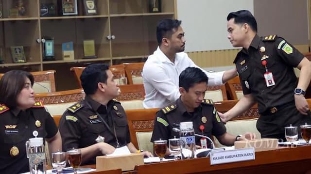 buntut_kasus_amsal_kasi_pidsus_dan_jpu_masih_diperiksa_kejagung