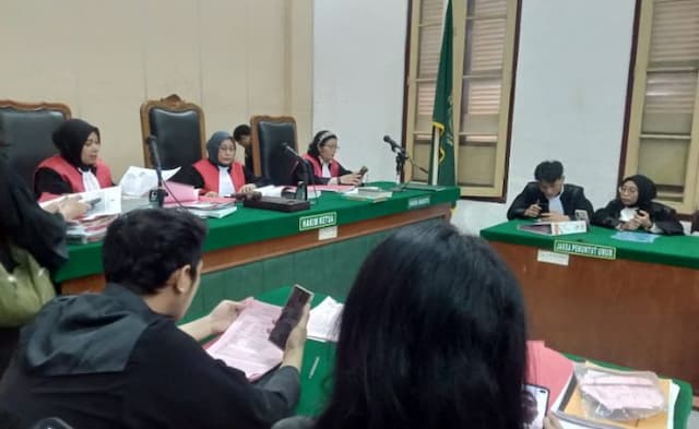 eks_asisten_manajer_keuangan_pt_tsi_didakwa_gelapkan_rp1232_miliar