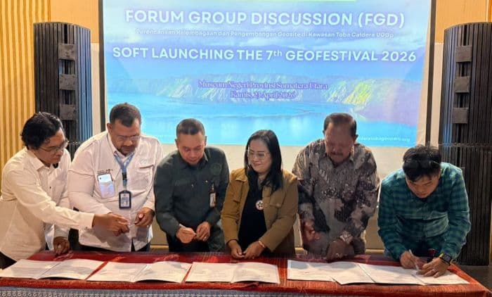 geofest_2026_resmi_diluncurkan_tiga_geopark_dunia_bersinergi_dari_raja_ampat_hingga_toba