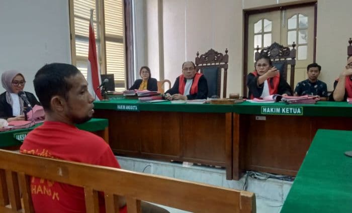 warga_belawan_didakwa_tikam_teman_di_medan_timur_hingga_tewas_