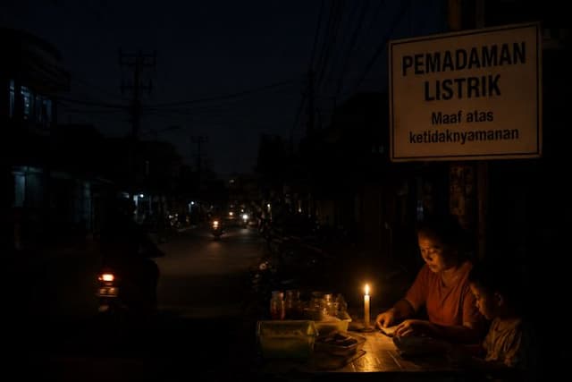 sudah_15_jam_berikut_kecamatan_di_medan_yang_listriknya_masih_padam