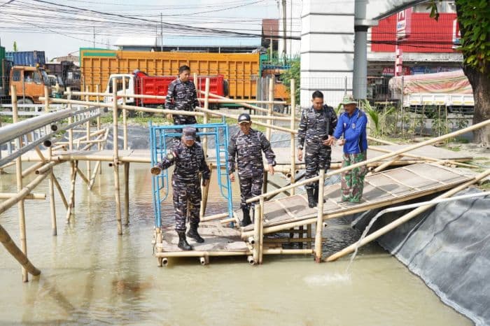 dankodaeral_i_tinjau_lahan_ketahanan_pangan_terpadu_di_komplek_barakuda_medan