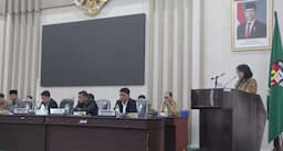 dprd_simalungun_perpanjang_dua_pansus_bentuk_tim_khusus_bahas_ranperda_keuangan_daerah