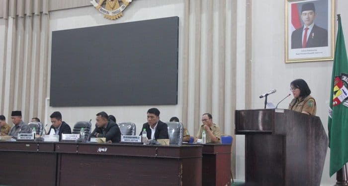 dprd_simalungun_perpanjang_dua_pansus_bentuk_tim_khusus_bahas_ranperda_keuangan_daerah