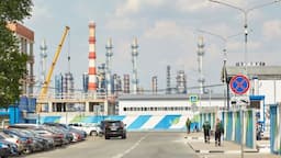 rusia_batasi_penjualan_bahan_bakar_di_sejumlah_wilayah_akibat_lonjakan_permintaan