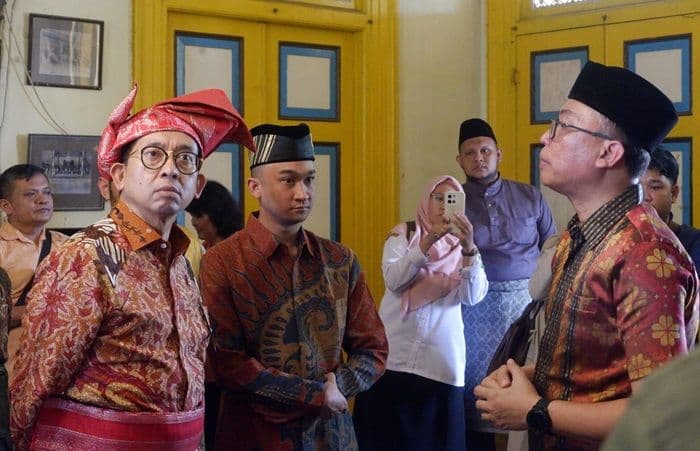 fadli_zon_dorong_istana_maimun_jadi_cagar_budaya_nasional