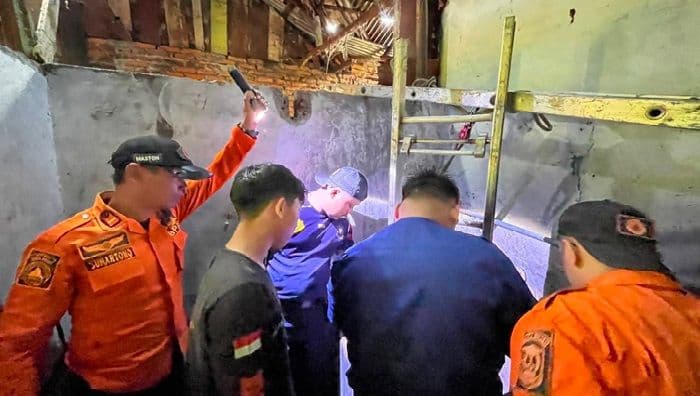 pria_53_tahun_ditemukan_tewas_di_dalam_sumur_rumahnya_di_binjai