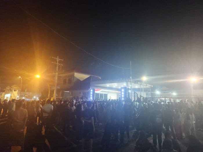 ratusan_warga_geruduk_polres_tanjungbalai