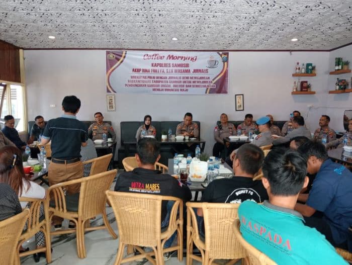 kapolres_samosir_kami_siap_memberikan_informasi_ke_wartawan_dan_dikritik