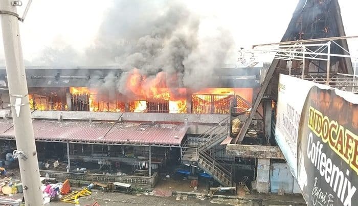 diduga_ada_data_fiktif_inspektorat_usut_bantuan_korban_kebakaran_pasar_horas_