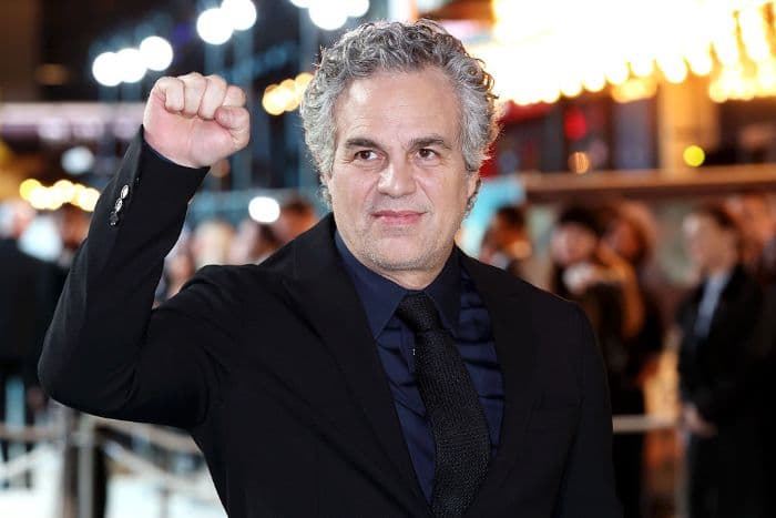 dituding_antisemit_mark_ruffalo_balik_serang_paramount