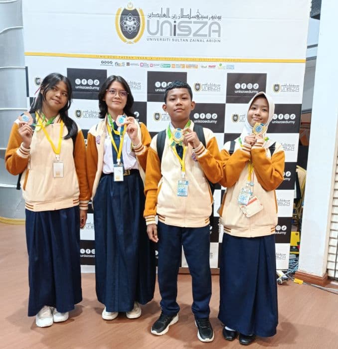 siswa_deli_serdang_berhasil_raih_empat_medali_di_kompetisi_internasional_malaysia