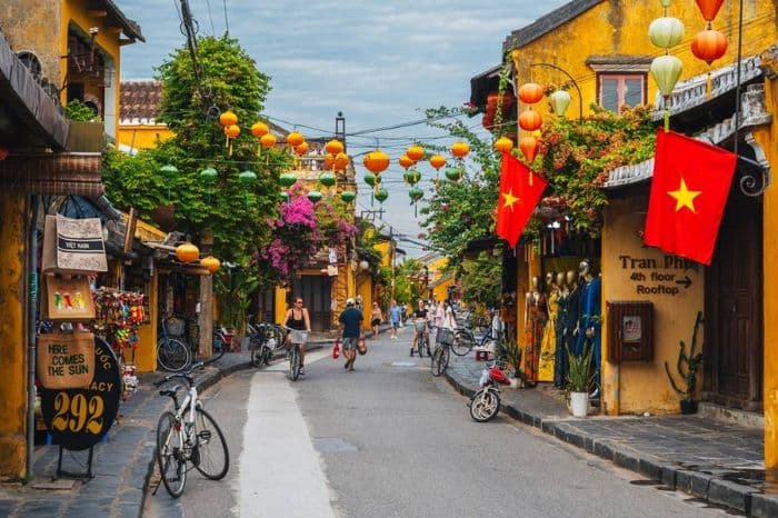 vietnam_berencana_kurangi_pajak_penghasilan_warganya_sebesar_30_persen