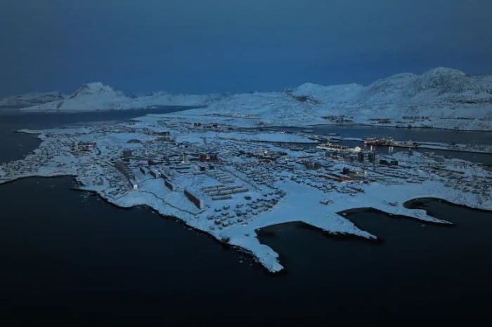as_bakal_bangun_dua_pangkalan_militer_di_greenland