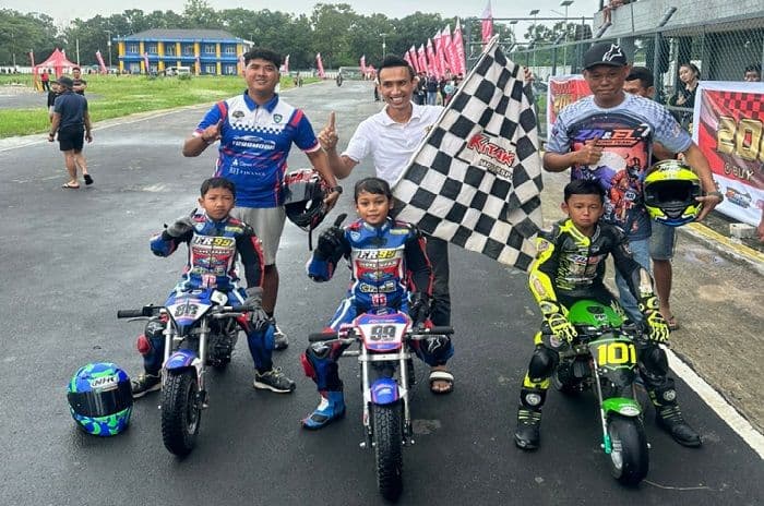 dua_pembalap_cilik_langkat_raih_juara_di_sirkuit_imi_sumut
