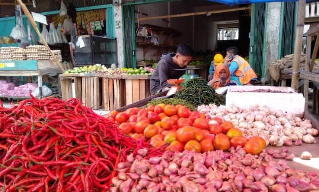 harga_jual_cabai_merah_dari_petani_di_deli_serdang_bertahan_rp50_ribu_per_kg