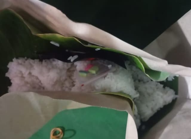 polisi_selidiki_kasus_penemuan_paket_nasi_berisi_pil_ekstasi_di_deli_tua